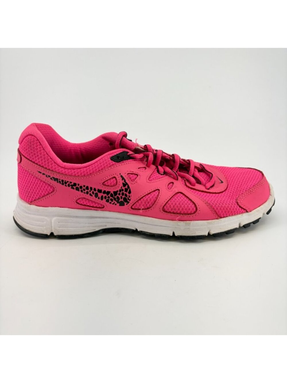 Nike Revolution 2 Womens Size 8.5 Pink White Athletic Running Shoes Sneakers
